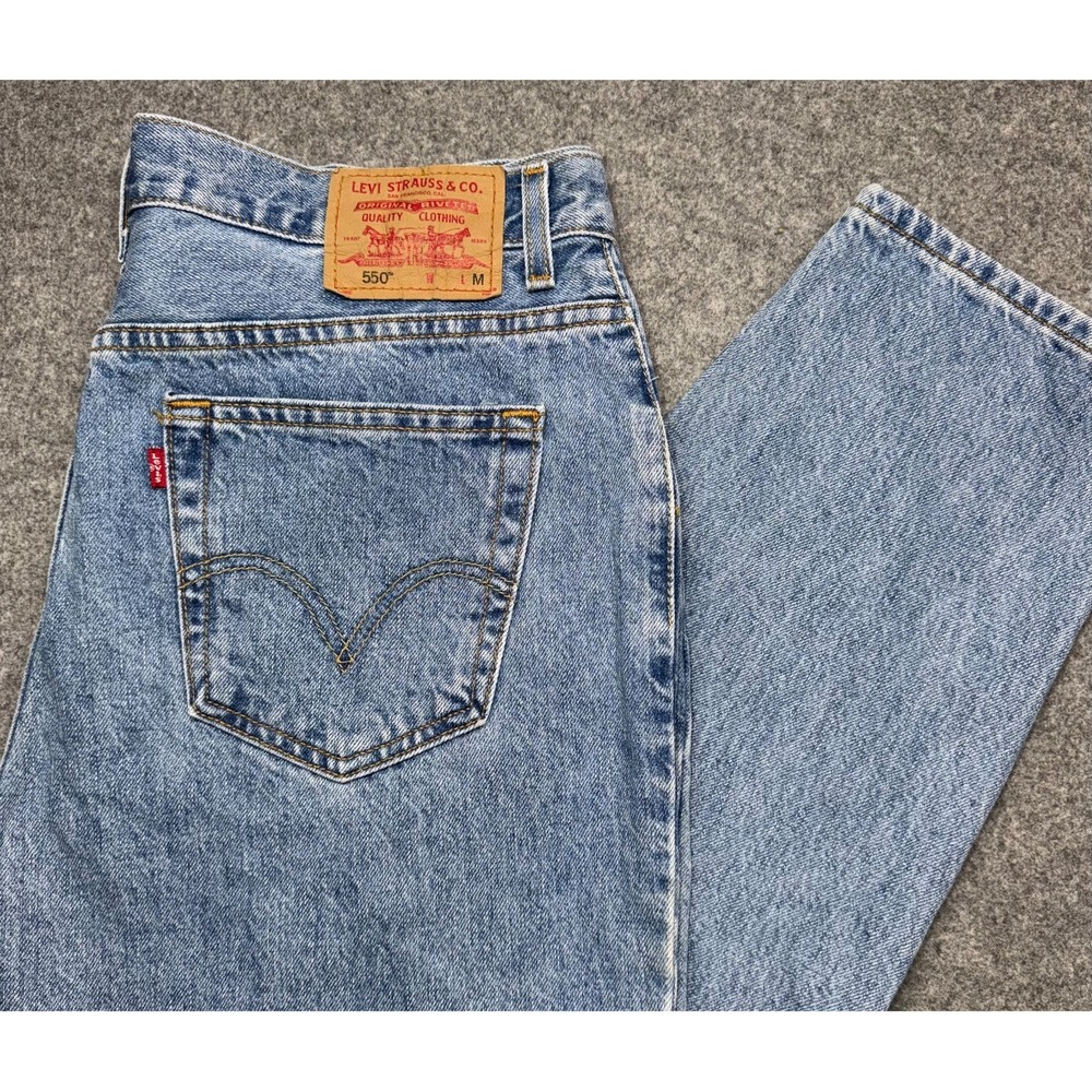 Vtg Levis 550 Classic Relaxed Jeans Womens 16M Light Wash Tapered Leg Denim Y2K